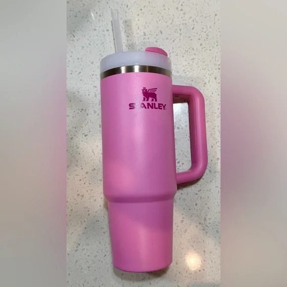 The Quencher H2.0 FlowState Tumbler - Picture 1 of 4